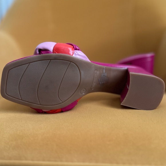 NINE WEST - Heel Sandals - 6 - Picture 8 of 8